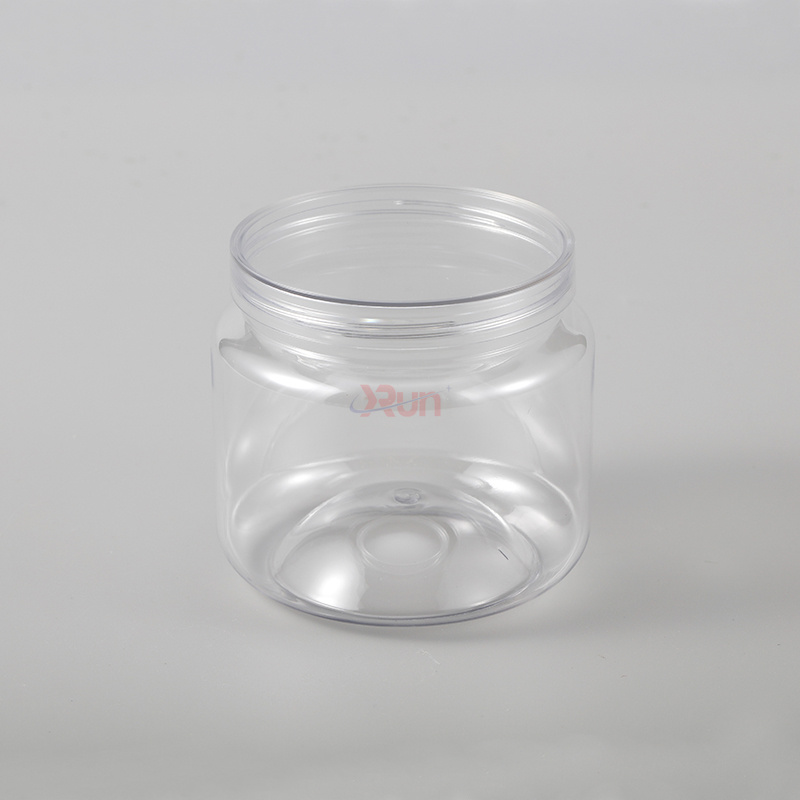Our matte plastic jars are a great clear pet bottles option, ideal for plastic container for food and professional fruit jam packaging.